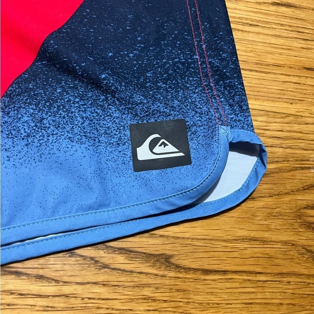 Quiksilver Men's Dry Flight Technology Swim Board Shorts Size 34
